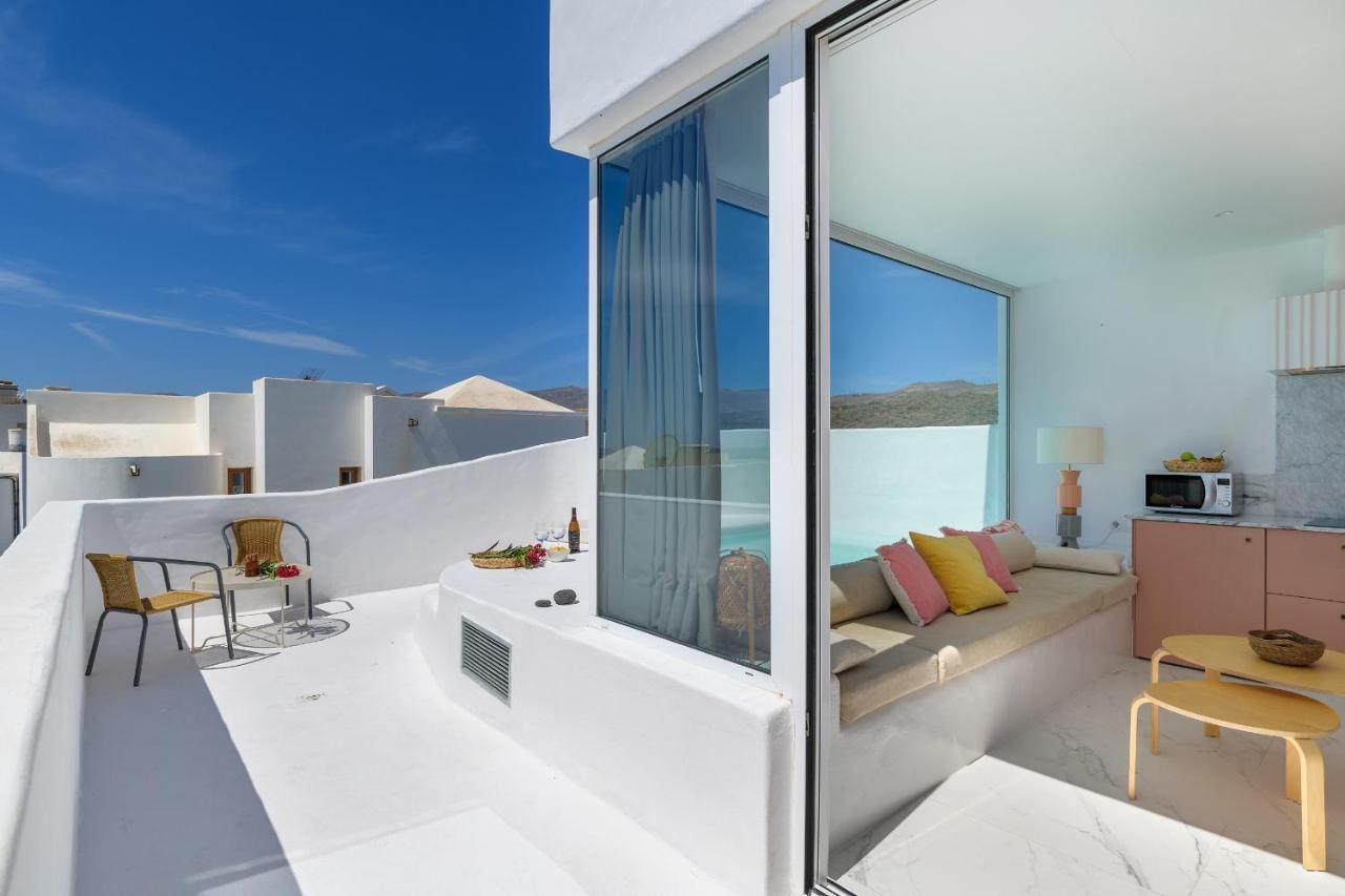 Aquablanca Suite Pool Deluxe En Punta Mujeres Екстериор снимка